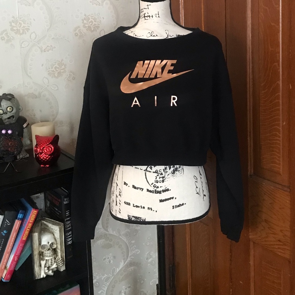 Nike Crop Hoodie With Zipper Back